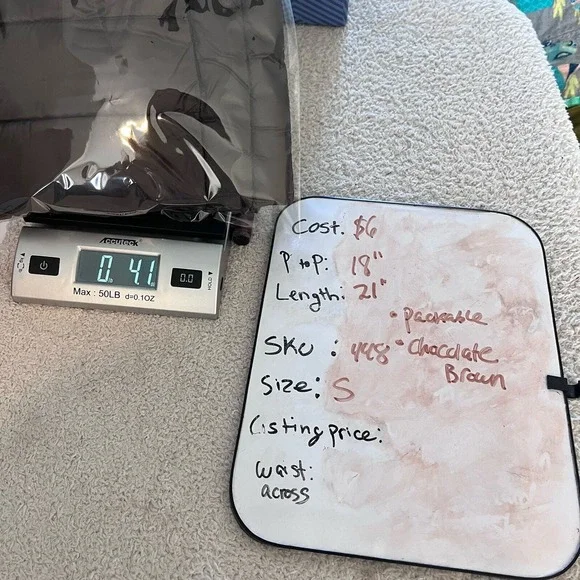 Uniqlo Women's Dark Choloclate Brown Quilted Puffer Down Vest Size Small Zip Up - Picture 8 of 8